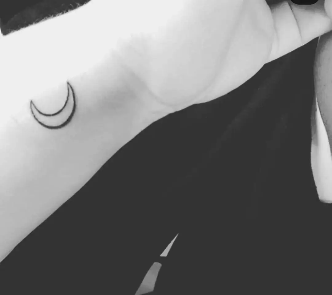 tatuaje de una luna
